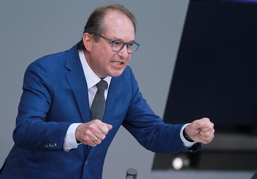 Dobrindt droht arbeitslosen Ukrainern mit Ausweisung