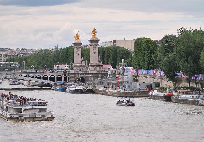 Pariser Bürgermeisterin schwimmt in der Seine