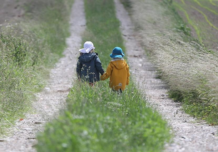 Weltkindertag: Mast bezeichnet Armut von Kindern als Schande