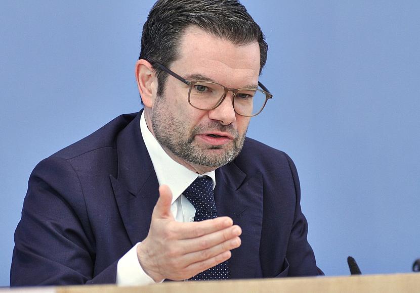 Buschmann fürchtete Giftanschlag auf freigelassene Geiseln