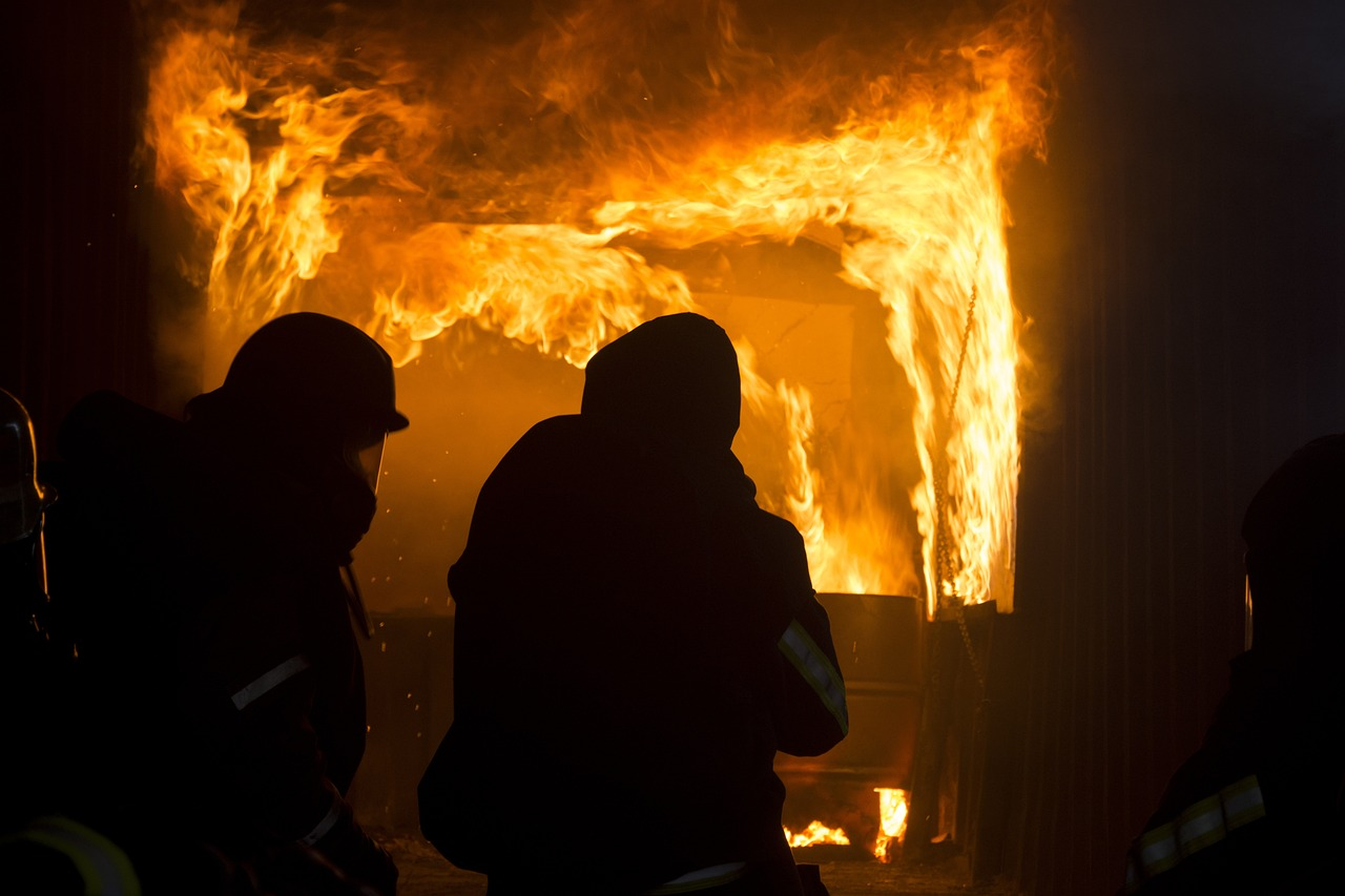 Katastrophenalarm in Bayern nach Großbrand