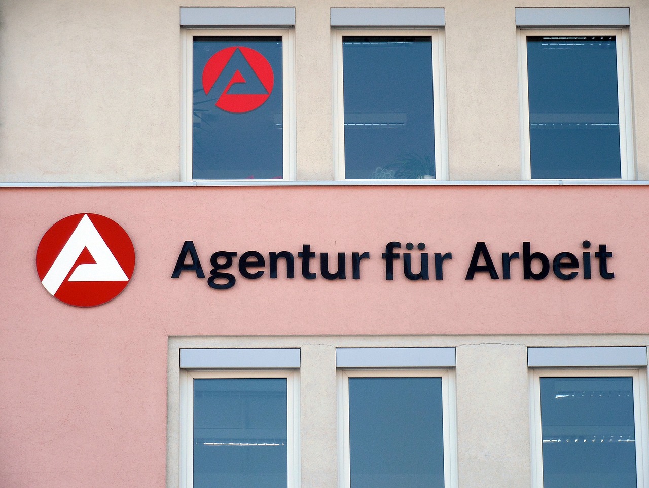 Massiver Stellenabbau wird Tausende deutsche Arbeitnehmer betreffen