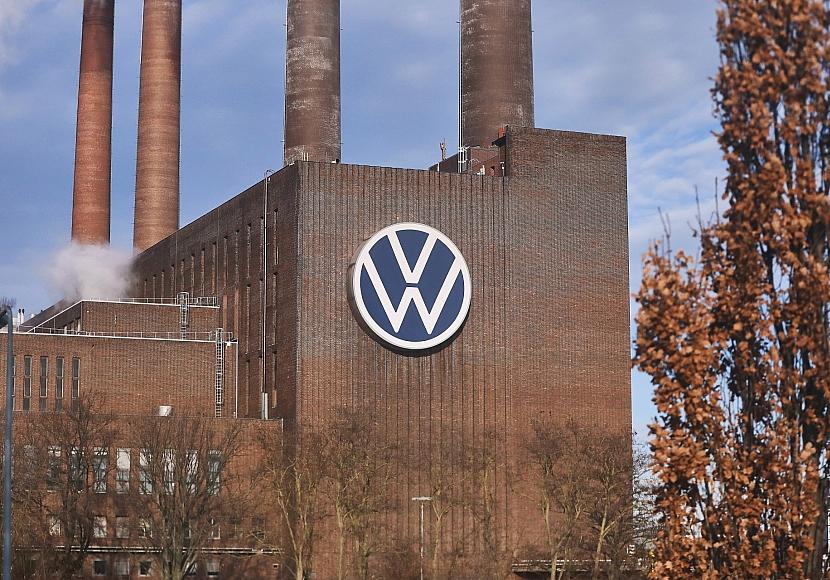 Gewerkschaft feiert Verhandlungsergebnis bei Volkswagen